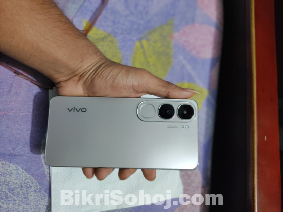 Vivo v40 lite